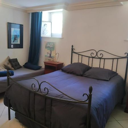 Qui Vivra Verra Bed and Breakfast Le Mesnil-Amey Eksteriør billede