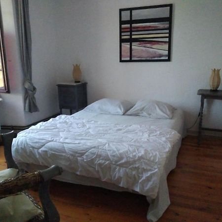 Qui Vivra Verra Bed and Breakfast Le Mesnil-Amey Eksteriør billede