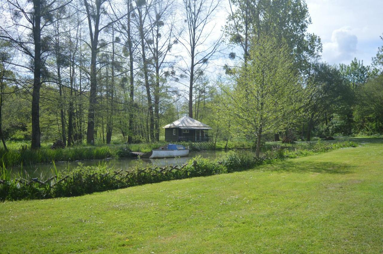 Qui Vivra Verra Bed and Breakfast Le Mesnil-Amey Eksteriør billede